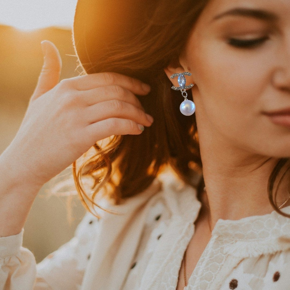 Elegant Silver and‎ Pearl Drop Earrings